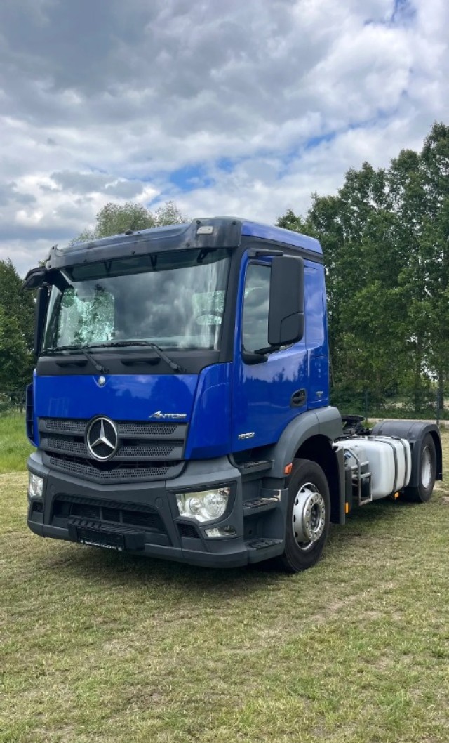 mercedes-benz